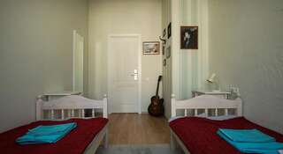 Гостиница Baby Lemonade Hostel Санкт-Петербург Небольшой двухместный номер-4