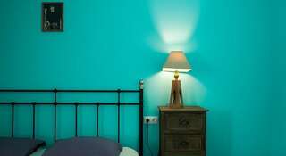 Гостиница Baby Lemonade Hostel Санкт-Петербург Двухместный номер с ванной комнатой -12