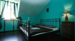 Гостиница Baby Lemonade Hostel Санкт-Петербург Двухместный номер с ванной комнатой -14