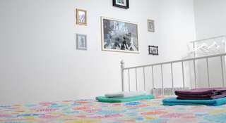 Гостиница Baby Lemonade Hostel Санкт-Петербург Двухместный номер с ванной комнатой -6