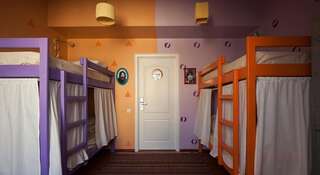 Гостиница Baby Lemonade Hostel Санкт-Петербург 4-местный смешанный дорм-3